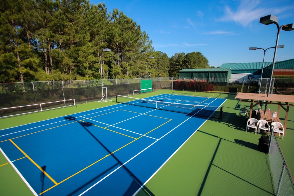 Reparación de cancha de tenis con productos viaker